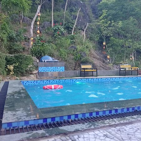 Song Toan Hotel Фонгня Экстерьер фото
