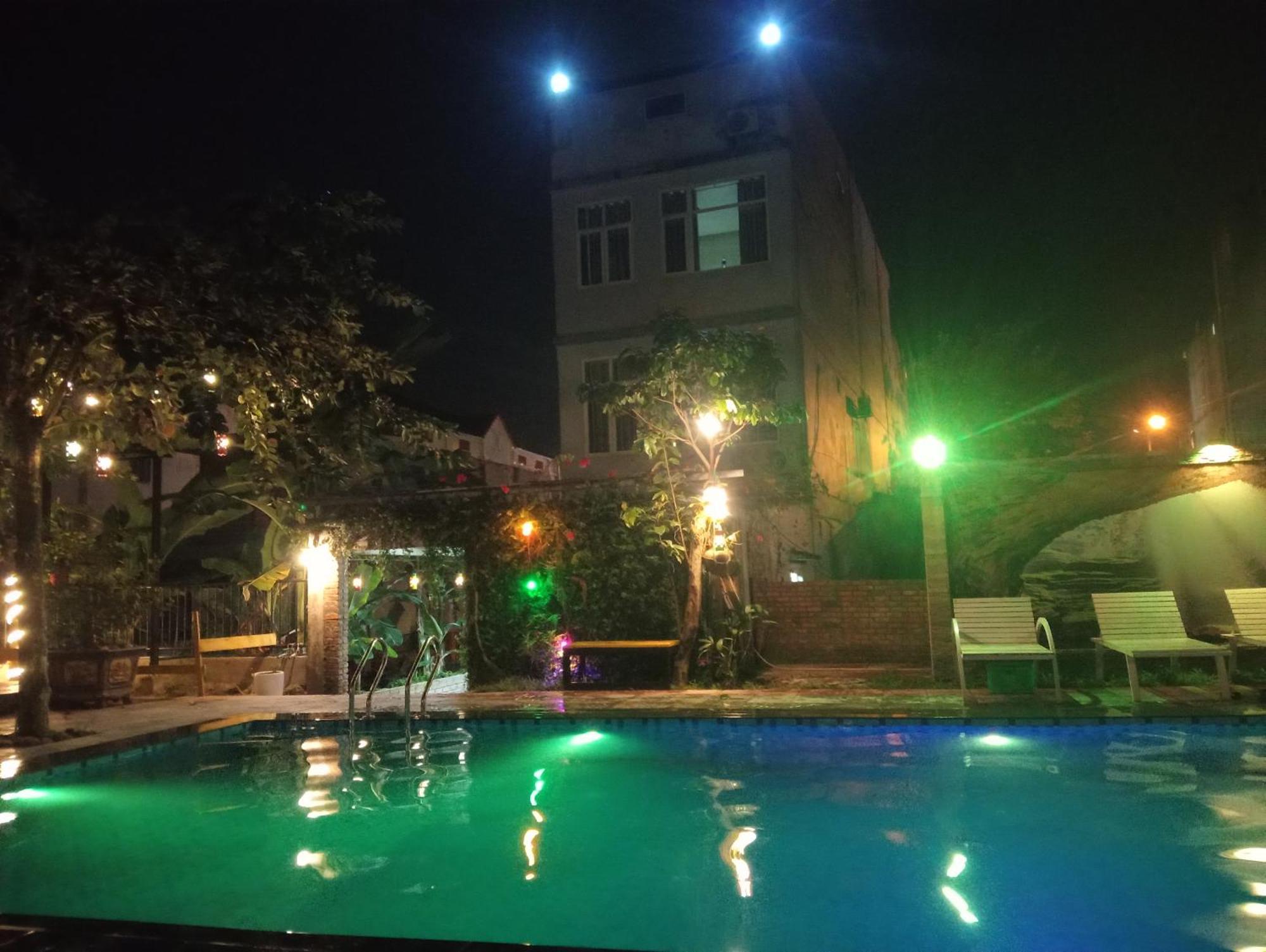 Song Toan Hotel Фонгня Экстерьер фото