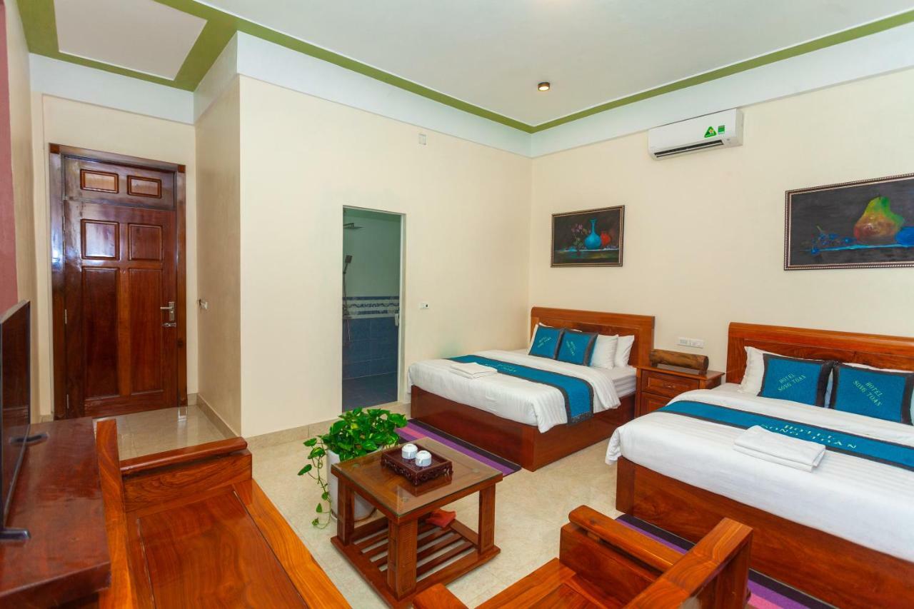Song Toan Hotel Фонгня Экстерьер фото
