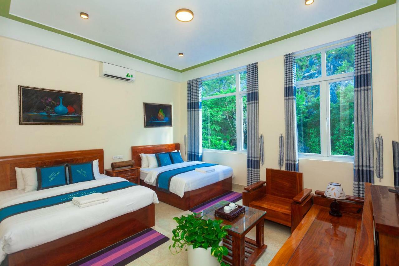 Song Toan Hotel Фонгня Экстерьер фото